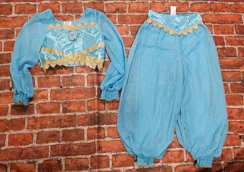 Disney store set costume - store,